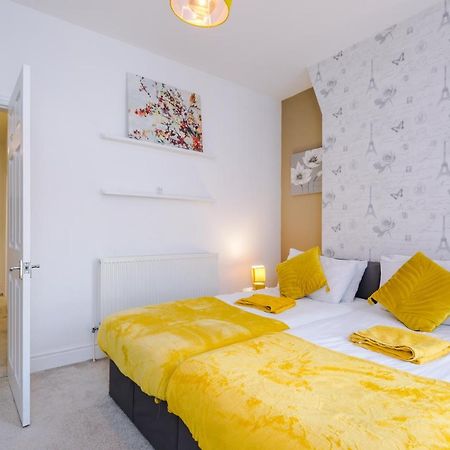 Finchley House Lovely House In Anfield, 2 Minutes Walk From The Stadium, Parking And Wifi Villa Liverpool Exterior foto